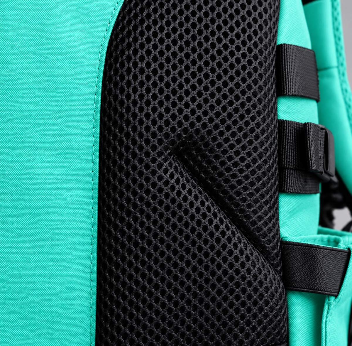 mint backpack – black breathable back mesh detail